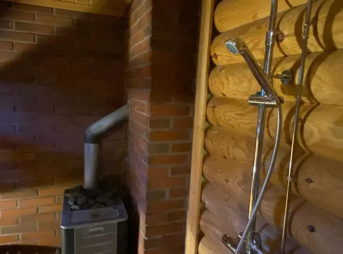 Moekki Saunalla Maentymetsaessae