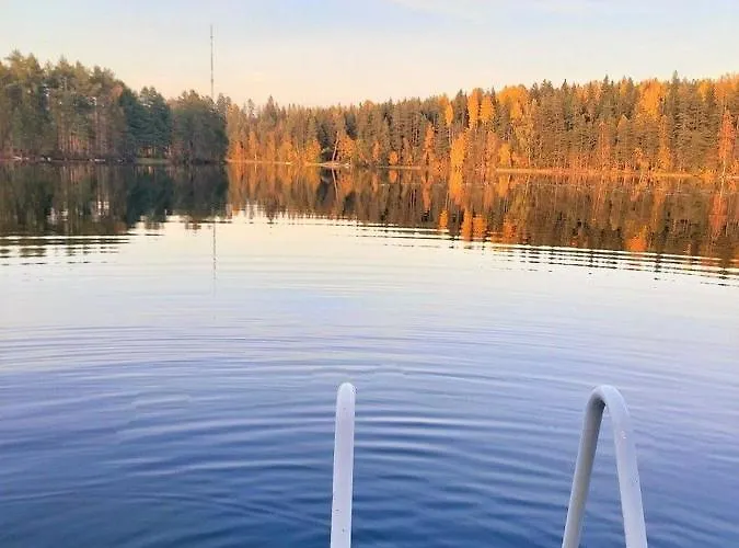 컨트리하우스 Moekki Saunalla Maentymetsaessae *